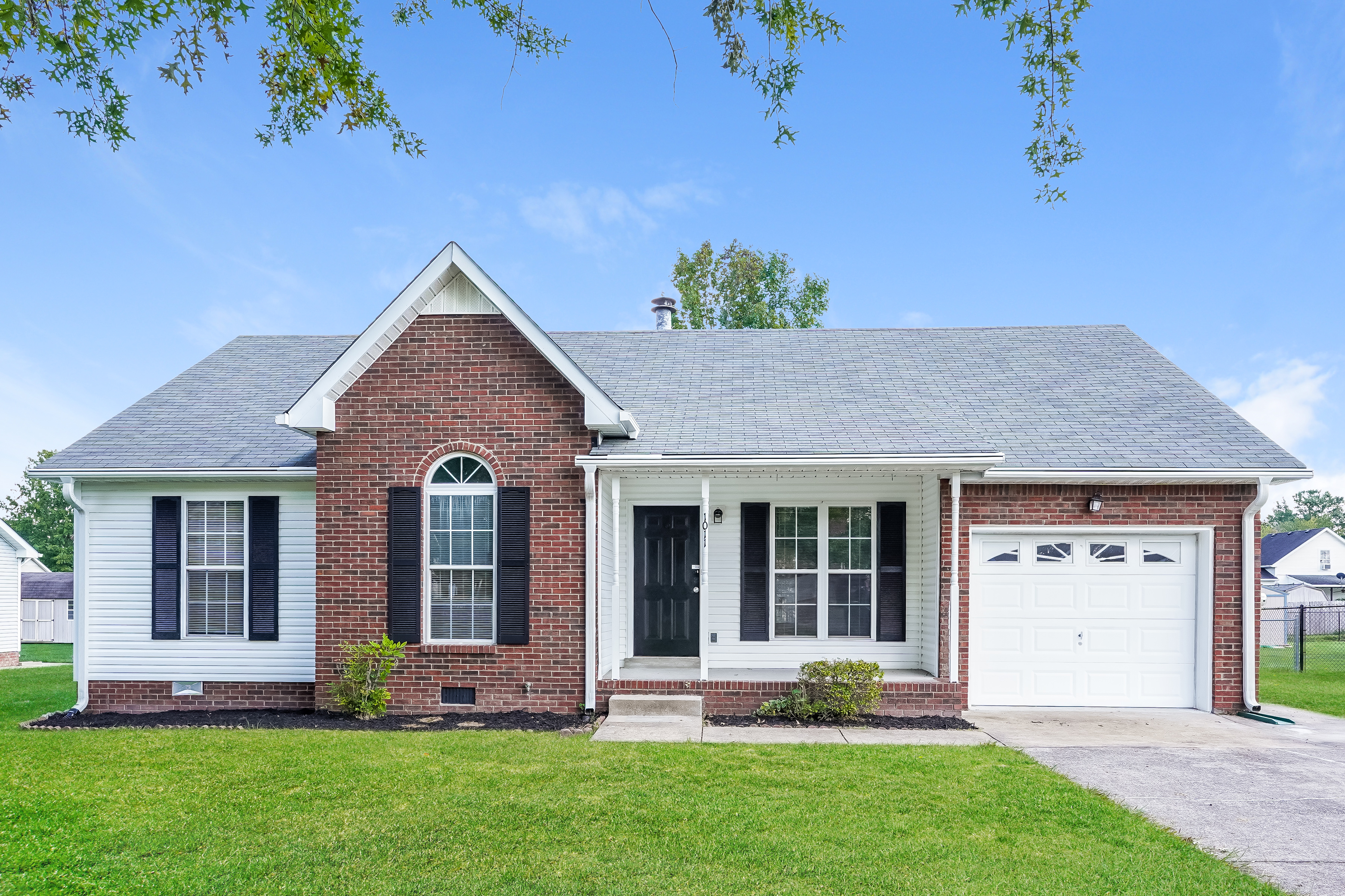 1011 BLUE RIDGE PKWY GOODLETTSVILLE, TN 37072